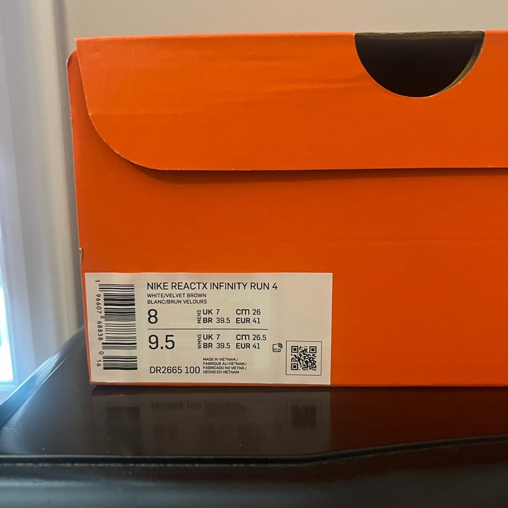 Nike ReactX Infinity Run 4 in Orange and White